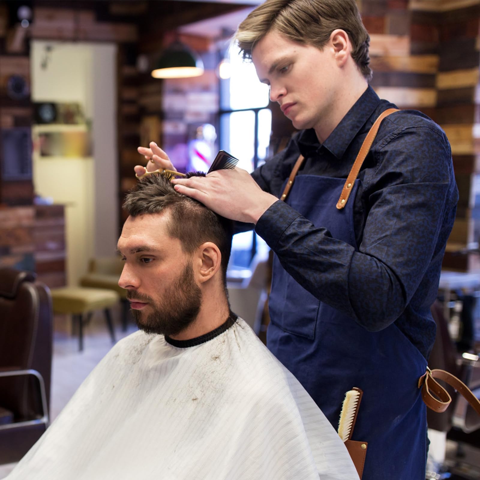 Peignes Genpai variés adaptés à tous types de cheveux.