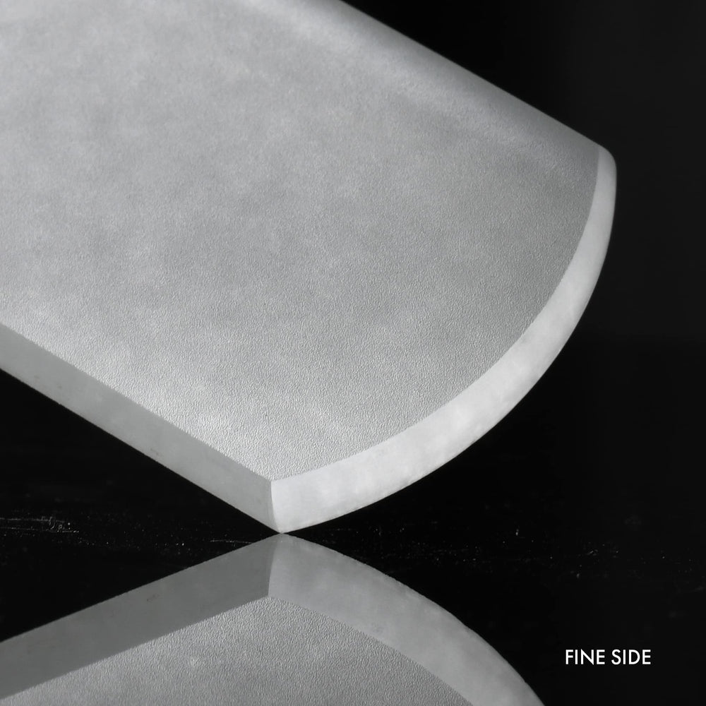 GERMANIKURE surface gravée et verre durable, conçu pour une utilisation longue durée.