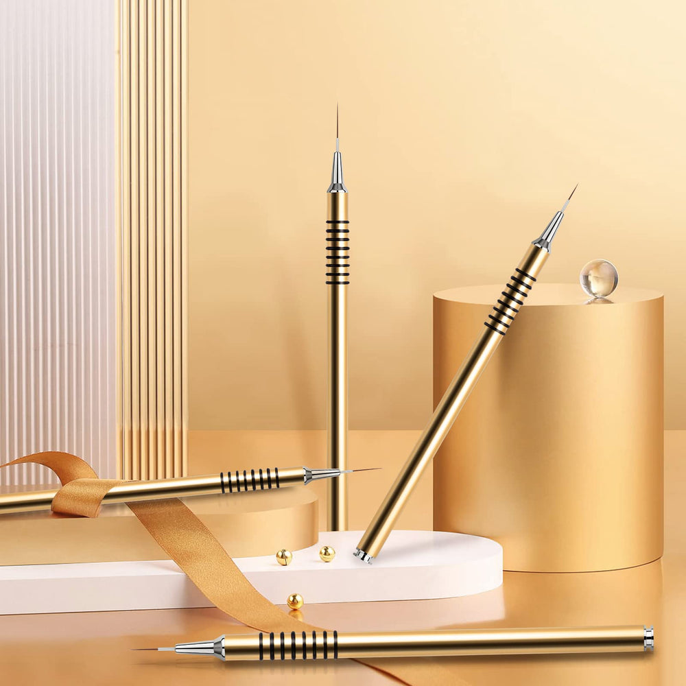 Brosse Giifnonnt pour traits fins sur ongles, pratique et facile à nettoyer.