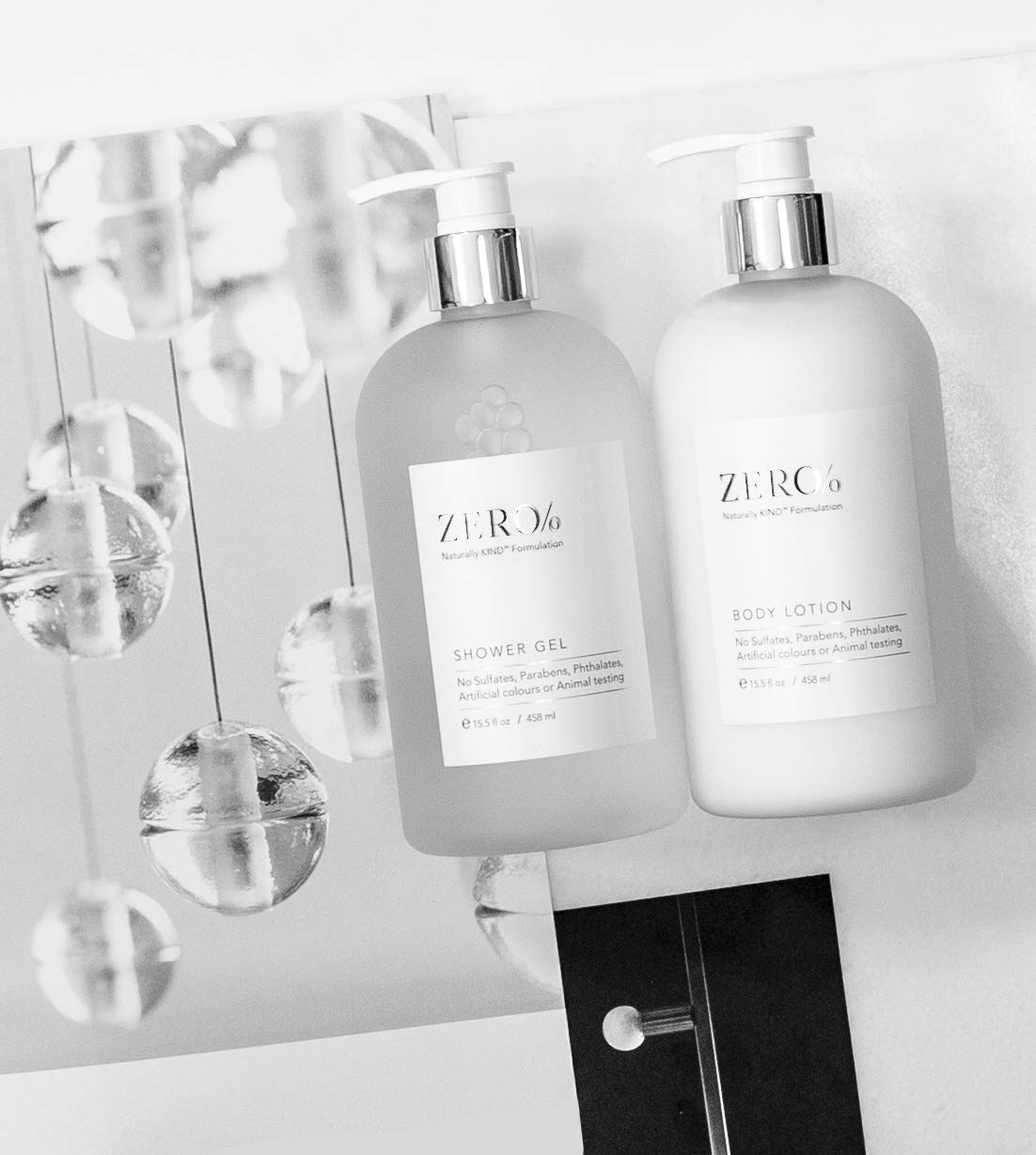 Gilchrist & Soames Zero% Shampoo, mousse légère, généreuse pour un lavage rapide et efficace.