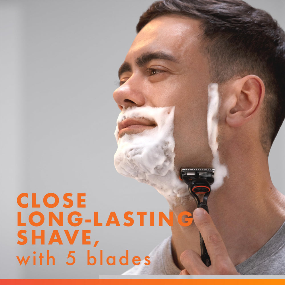 Gillette Mach3 refills – micro fins doux préparent la peau au rasage.