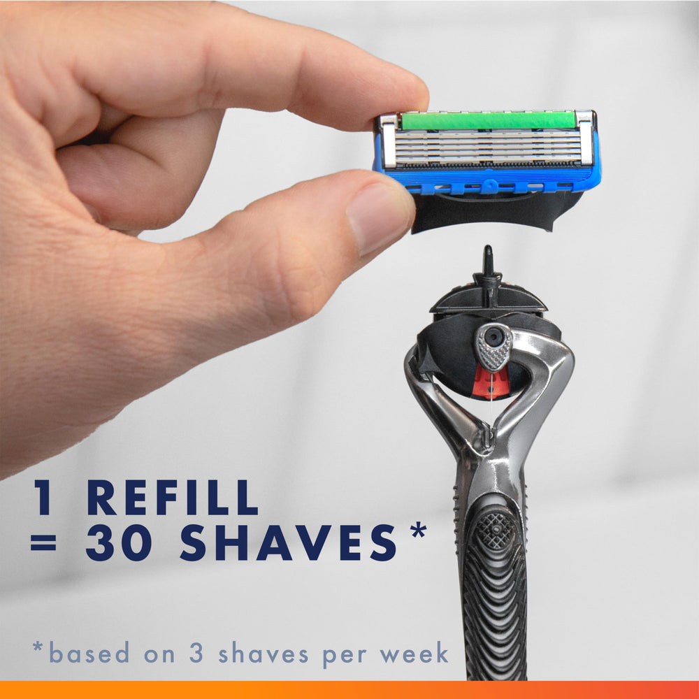 Gillette ProGlide : trimmer de précision à l’arrière pour zones difficiles.