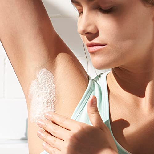 Gillette Venus Pure Crème de rasage peau plus douce après chaque passage.