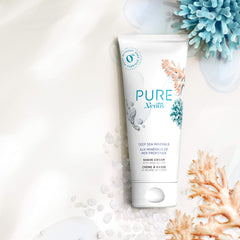 Gillette Venus Pure Crème de rasage sans colorants, soin doux et sans irritations.