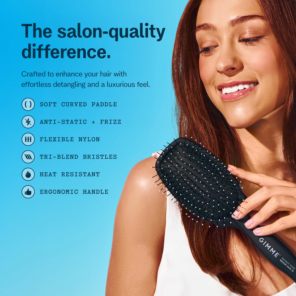 Brosse GIMME Beauty poignée velours offre une prise en main confortable