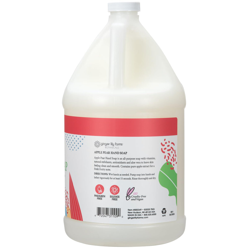 Texture crémeuse et mousse riche du savon Ginger Lily Farms pour mains propres.
