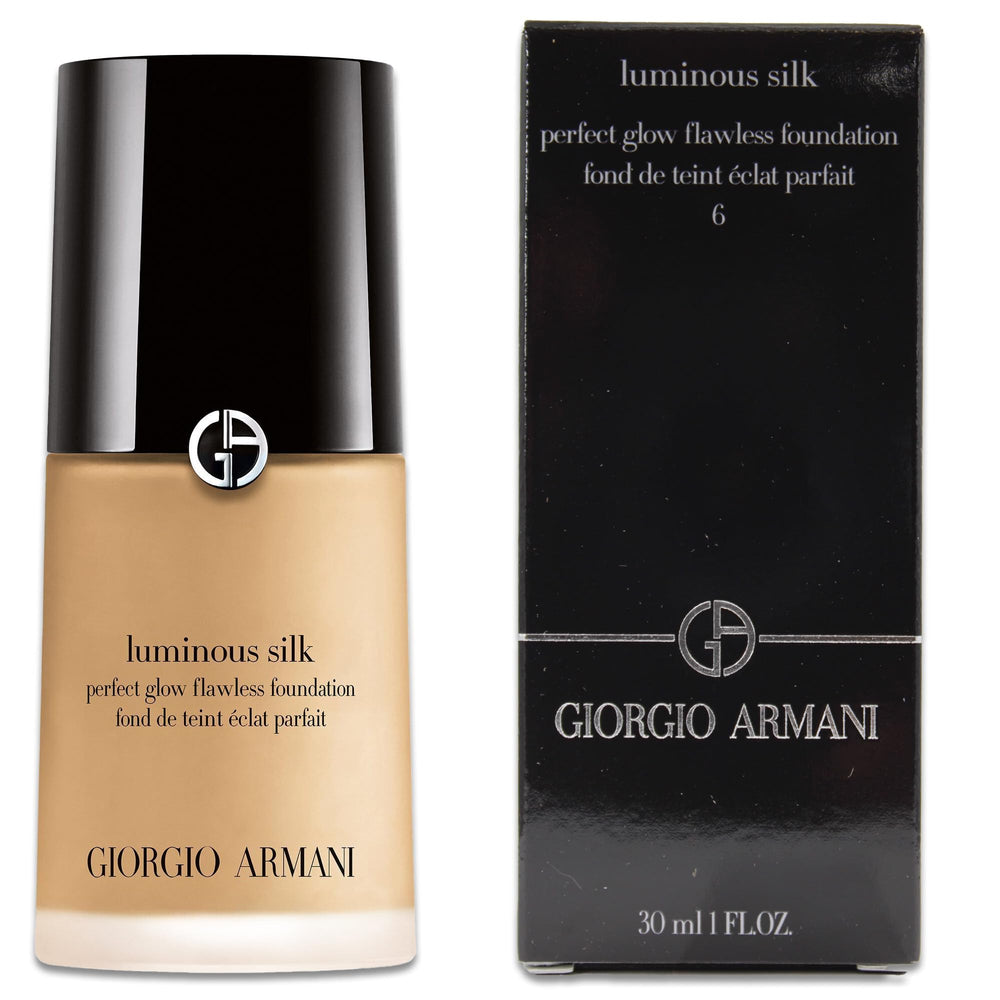 Giorgio Armani fond de teint, bouteille lumineuse pour un éclat naturel et durable