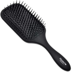 Brosse Giorgio Detanglage démêle en douceur sans casser les nœuds.