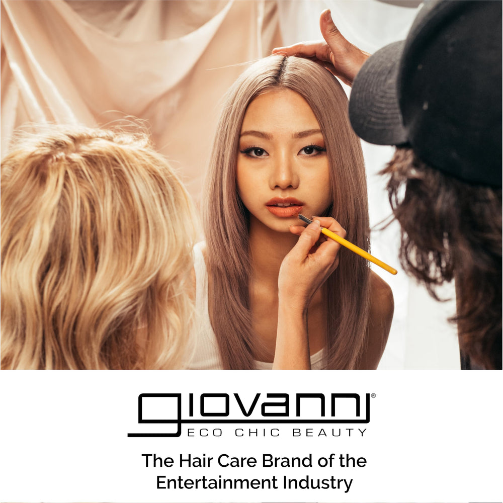 Application matin et soir avec GIOVANNI D:TOX pour hydrater la peau.