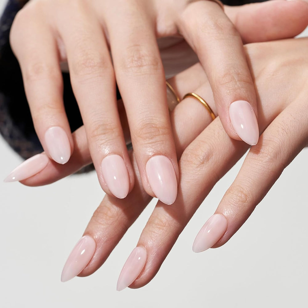 GLAMERMAID rose nude: ongles adhésifs pour une couvrance naturelle et durable au quotidien.