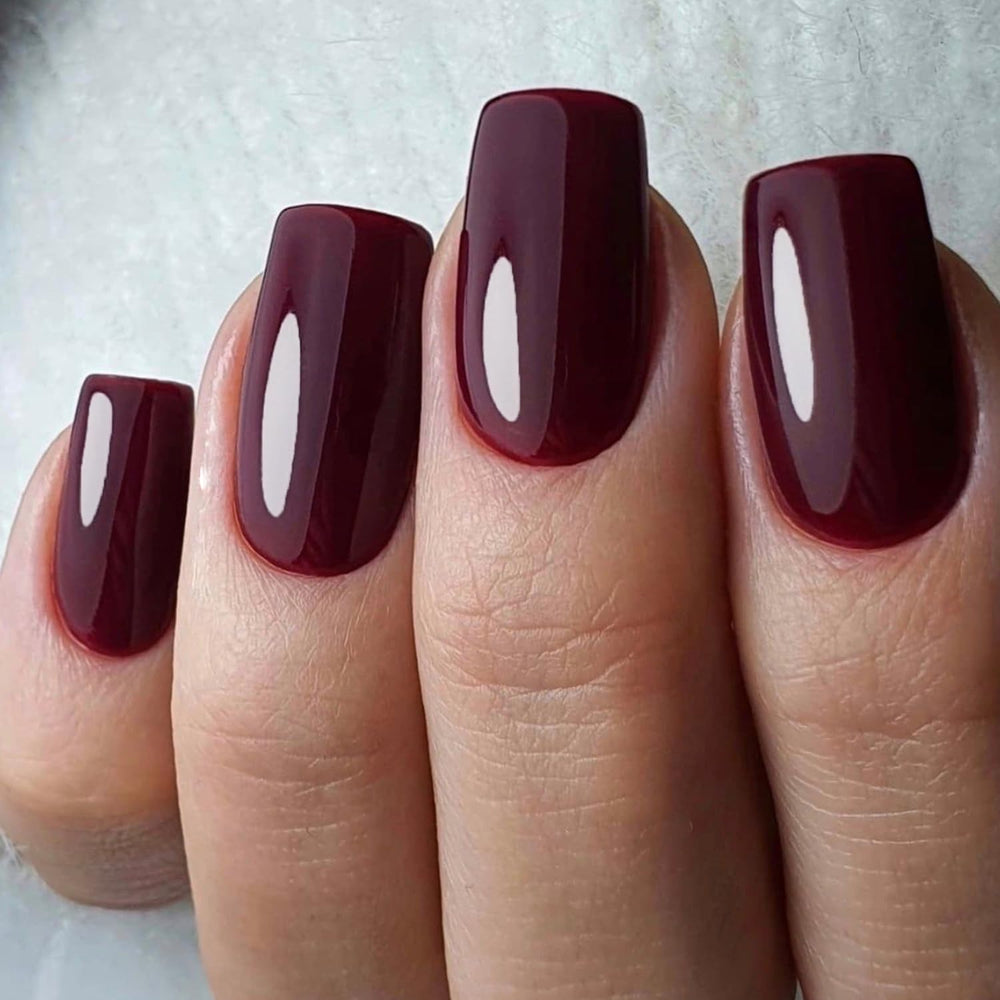 GLAMERMAID ongles bordeaux, fini brillant et gel souple