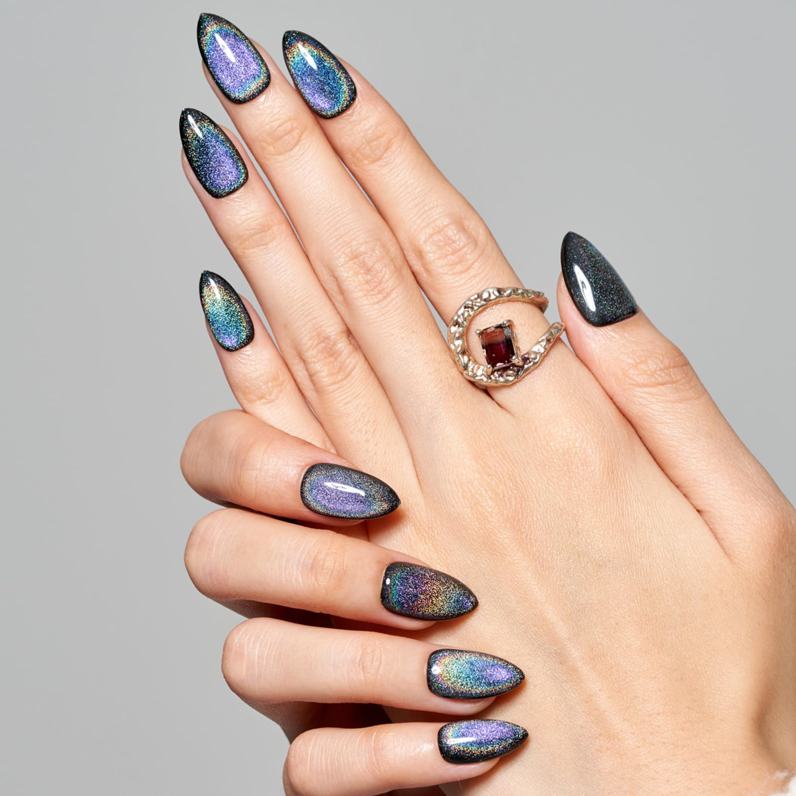 Ongles GLAMERMAID oval moyen, allure raffinée et naturelle