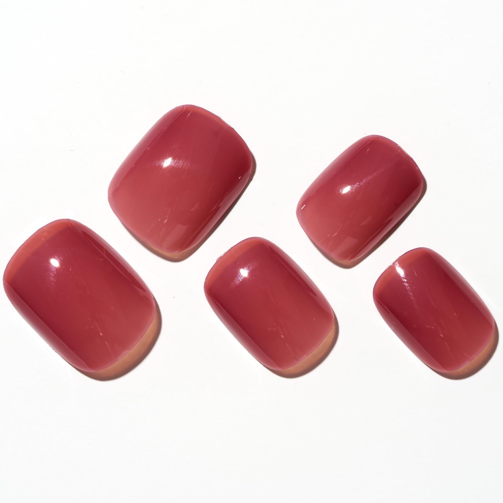 Ongles GLAMERMAID squoval extra-short, double structure pour ajustement naturel.