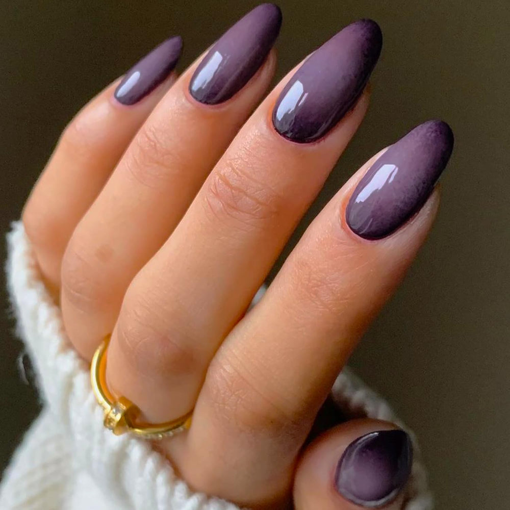 GLAMERMAID stiletto oval ombré, ongles press‑on résistants et rapides à appliquer.