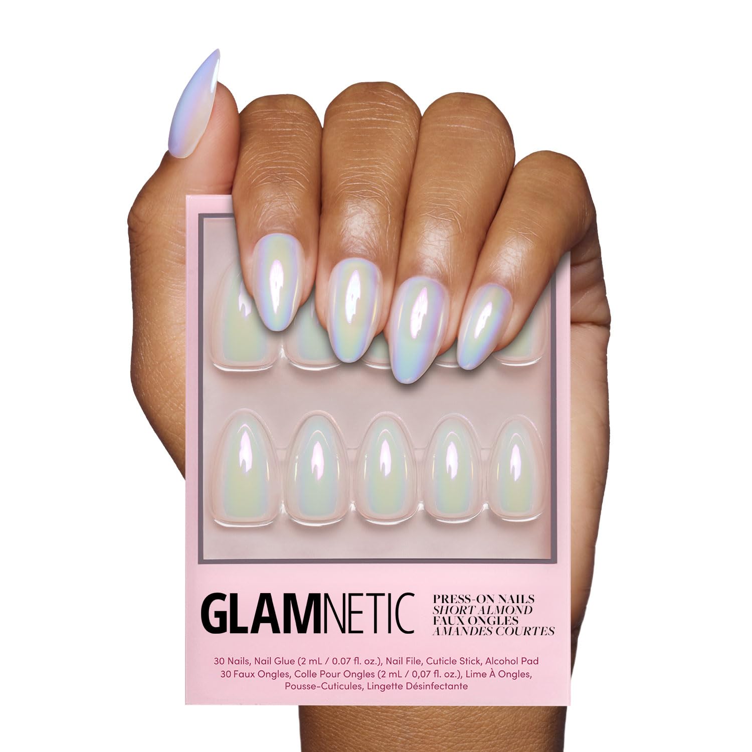Ongles Glamnetic Entranced blancs holographiques pour un look subtil et élégant.