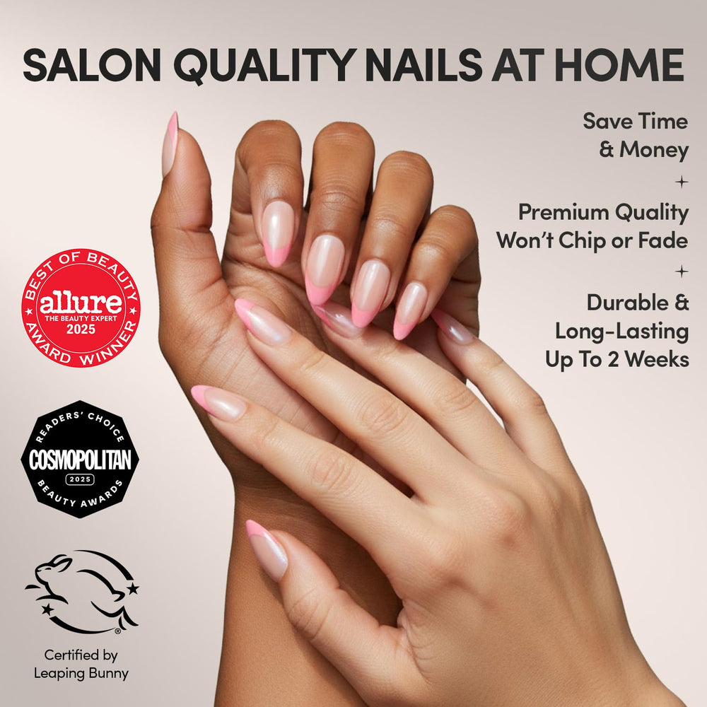 Glamnetic glace rose bonbon sur ongle, détail brillant pour une finition.