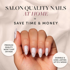 Glamnetic Silent Night: gros plan sur la feuille argent 3D pour un effet chic