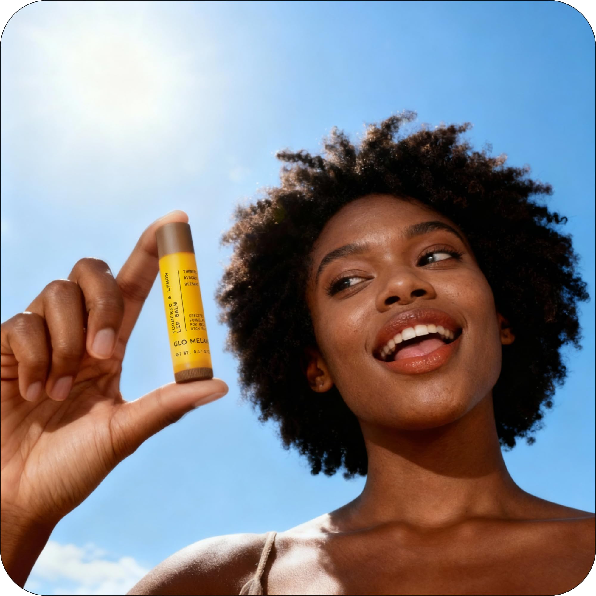 Éclat naturel des lèvres grâce au baume Glo Melanin