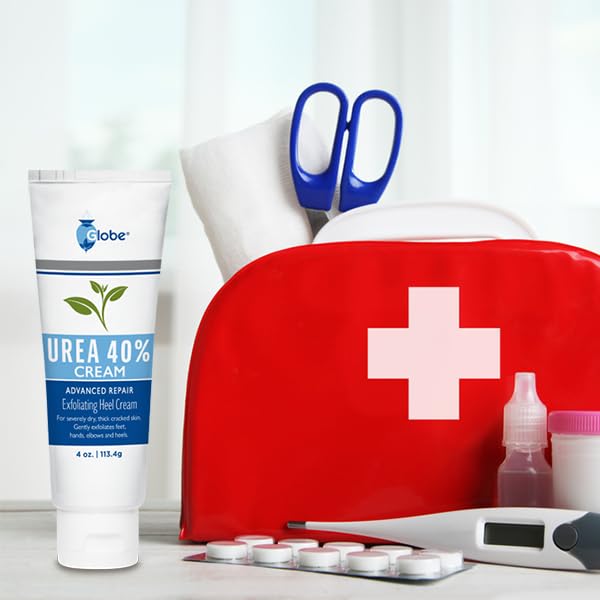 Application locale sur les coudes secs pour hydrater.