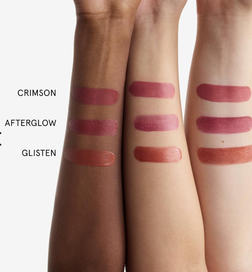 Glossier Fard Nuage Miroitant : fini scintillant pour éclat naturel.