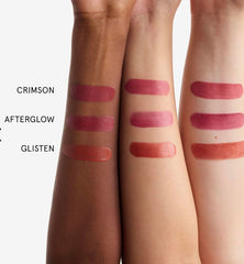 Glossier Fard Nuage Miroitant : fini scintillant pour éclat naturel.