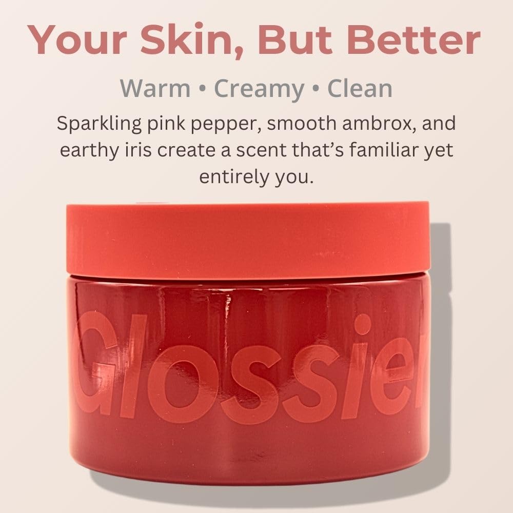 Glossier You Creme De You: étiquette rose et texture crème, identité de marque visible.
