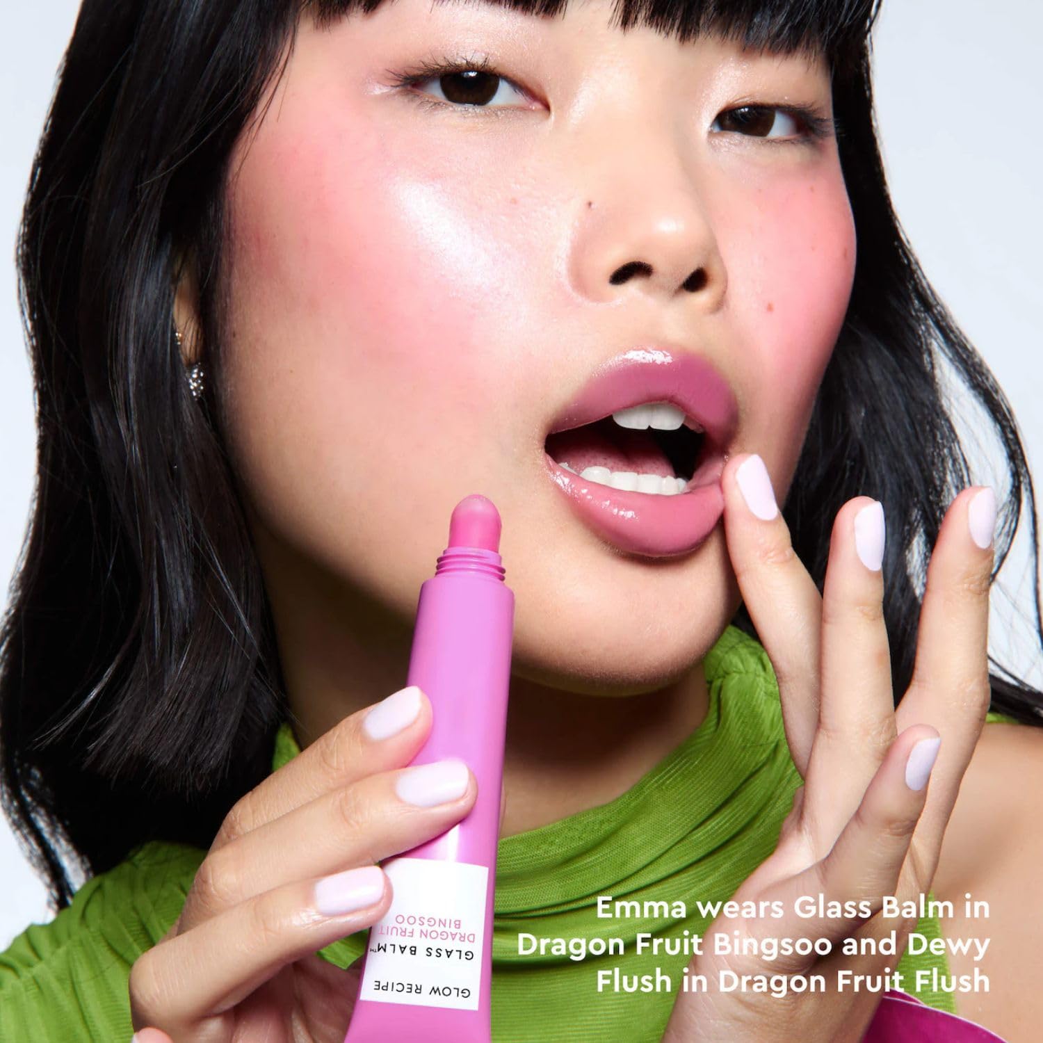 Application quotidienne Glow Recipe, brillance durable et hydratation.
