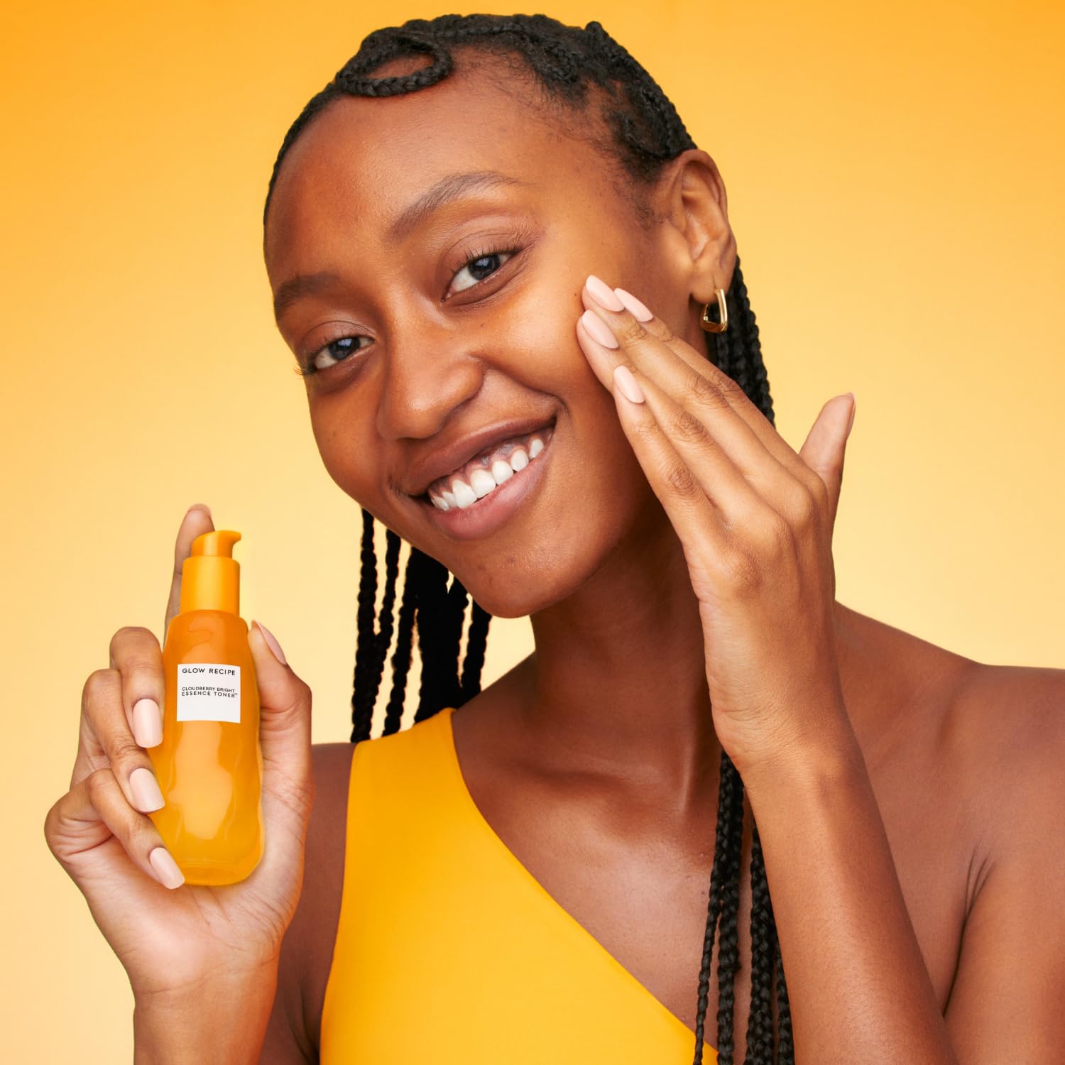 Application matin et soir avec le duo Glow Recipe.