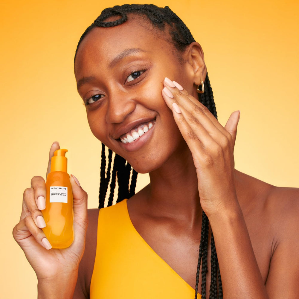 Application matin et soir avec le duo Glow Recipe.