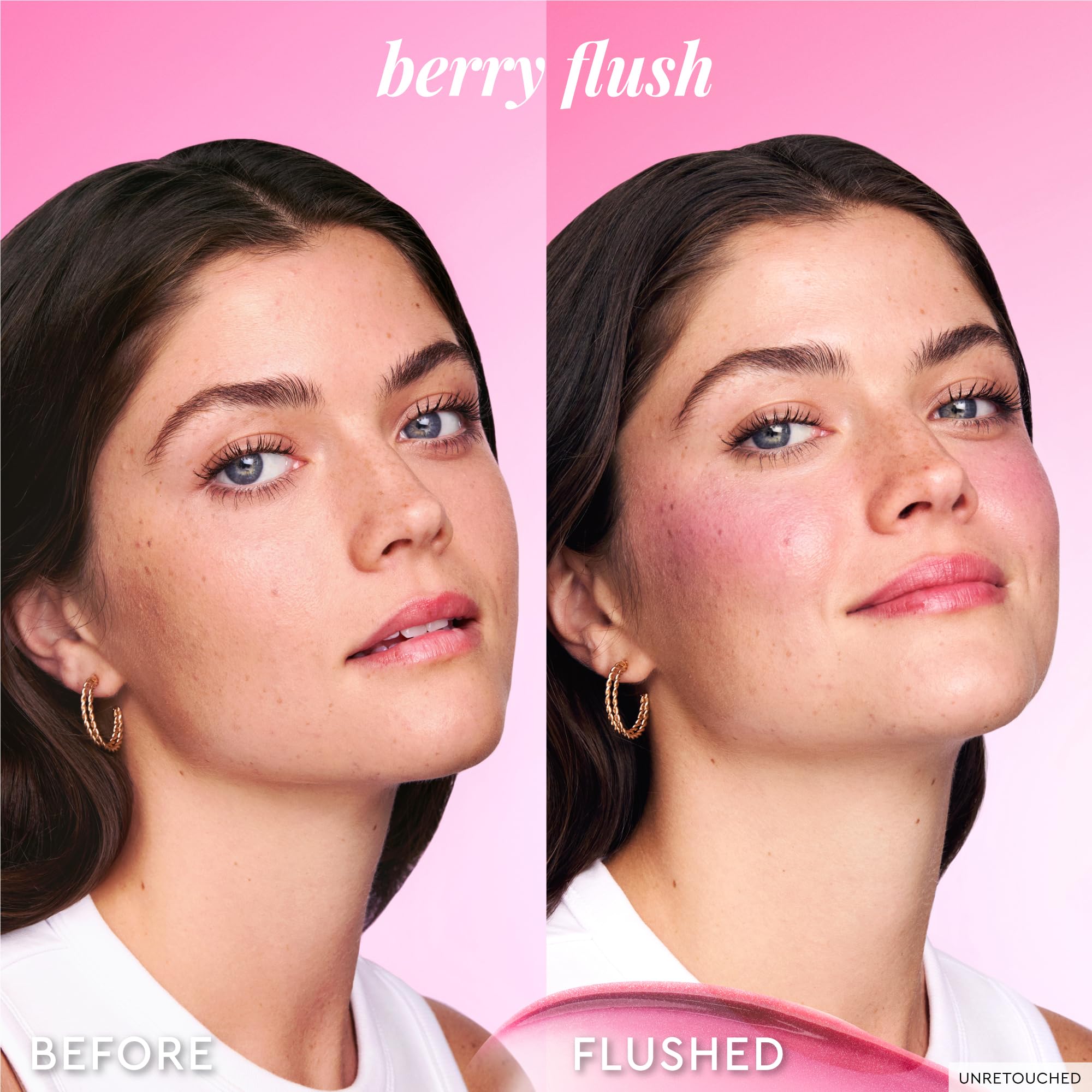 Application sur les lèvres avec Berry Flush pour un look coordonné.