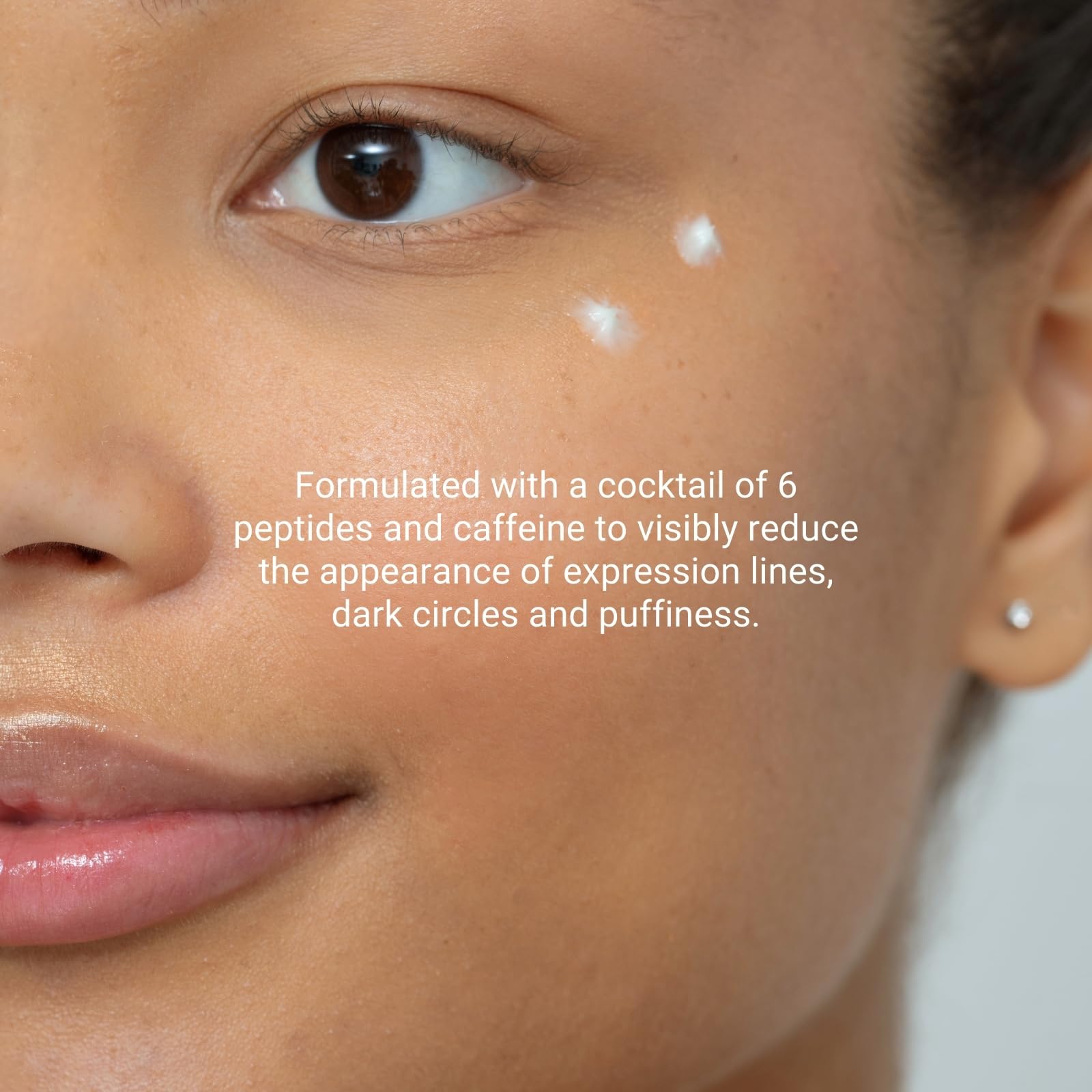 G.M. COLLIN Bota-Peptides Contour des Yeux, texture crème légère pour une absorption rapide.