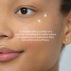 G.M. COLLIN Bota-Peptides Contour des Yeux, texture crème légère pour une absorption rapide.