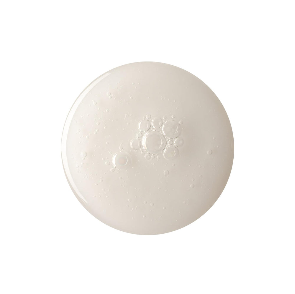 Texture gel-crème Puractive+ légère, pour une sensation fraîche.