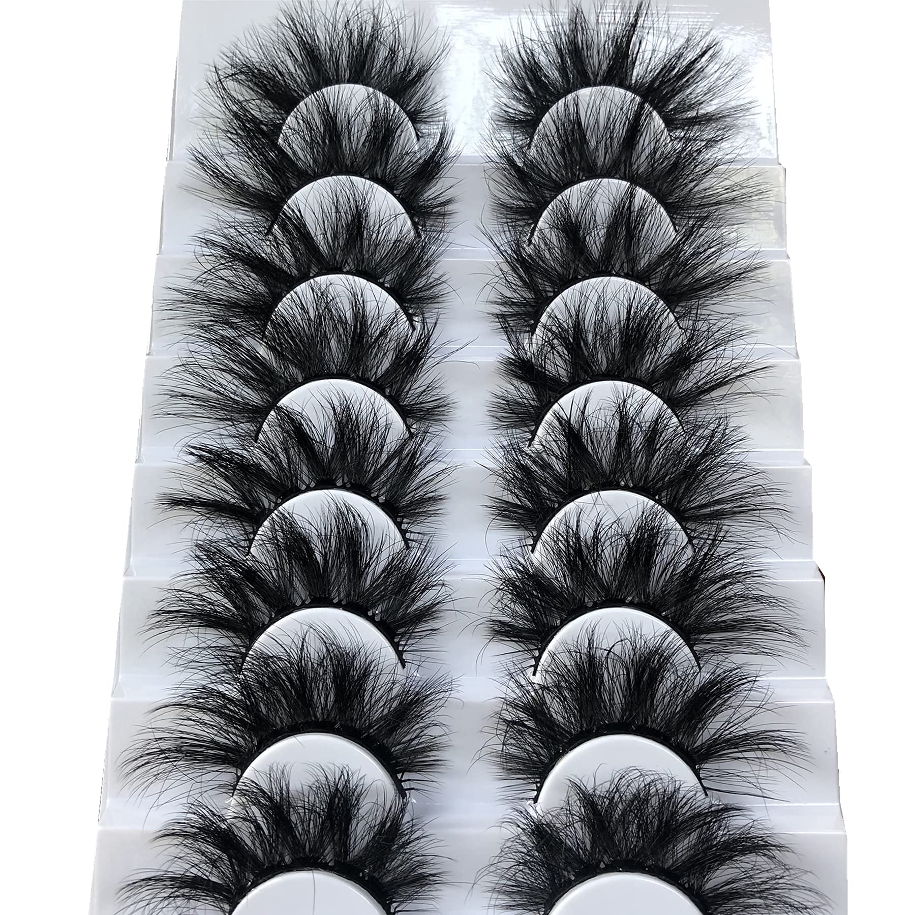 GMAGICTOBO faux cils 20 mm dramatiques pour un regard intense.