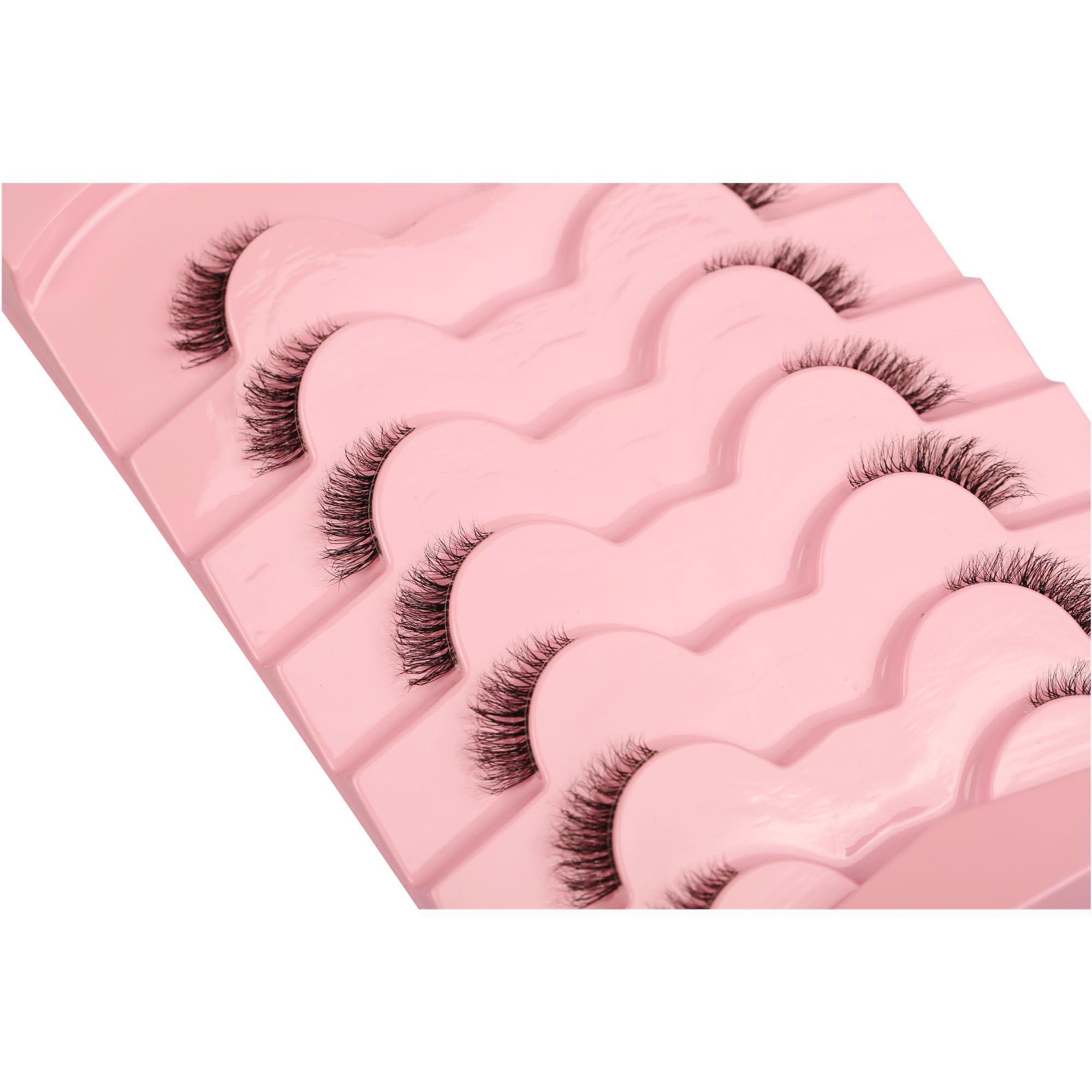 Regard naturel et soigné avec Gmagictobo pour un maquillage rapide.