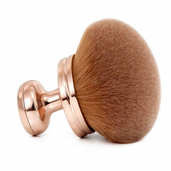 Pinceau GOERTI auto-bronzant extralarge pour corps, application homogène et sans traces.