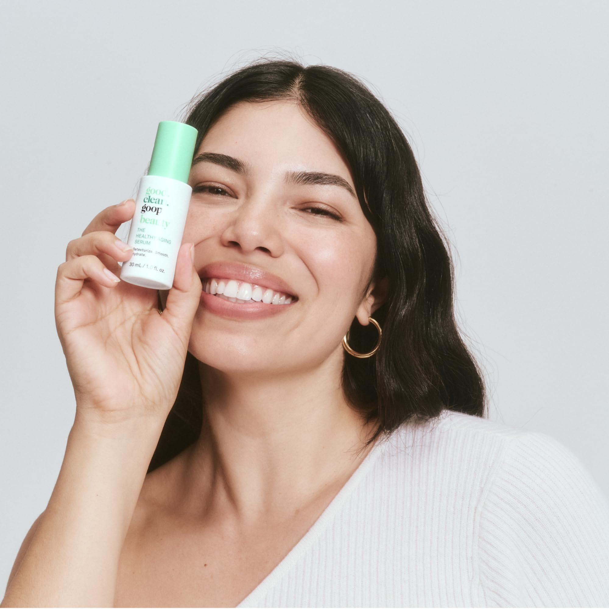 Acide shikimique exfolie en douceur pour peau lumineuse.