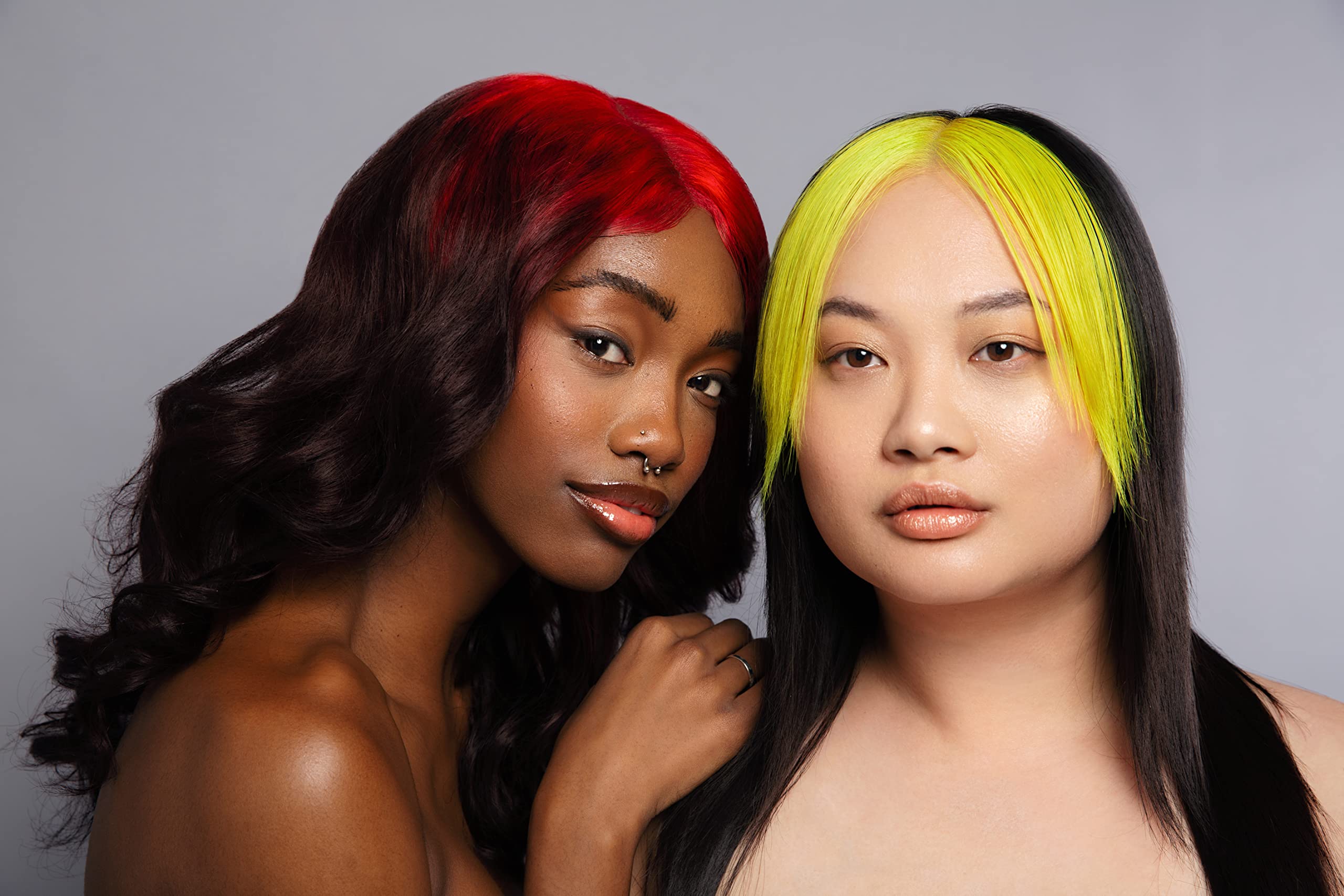 Cheveux jaunes conditionnés avec Good Dye Young après coloration.