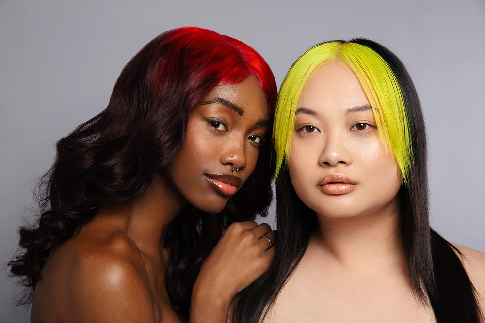 Cheveux jaunes conditionnés avec Good Dye Young après coloration.