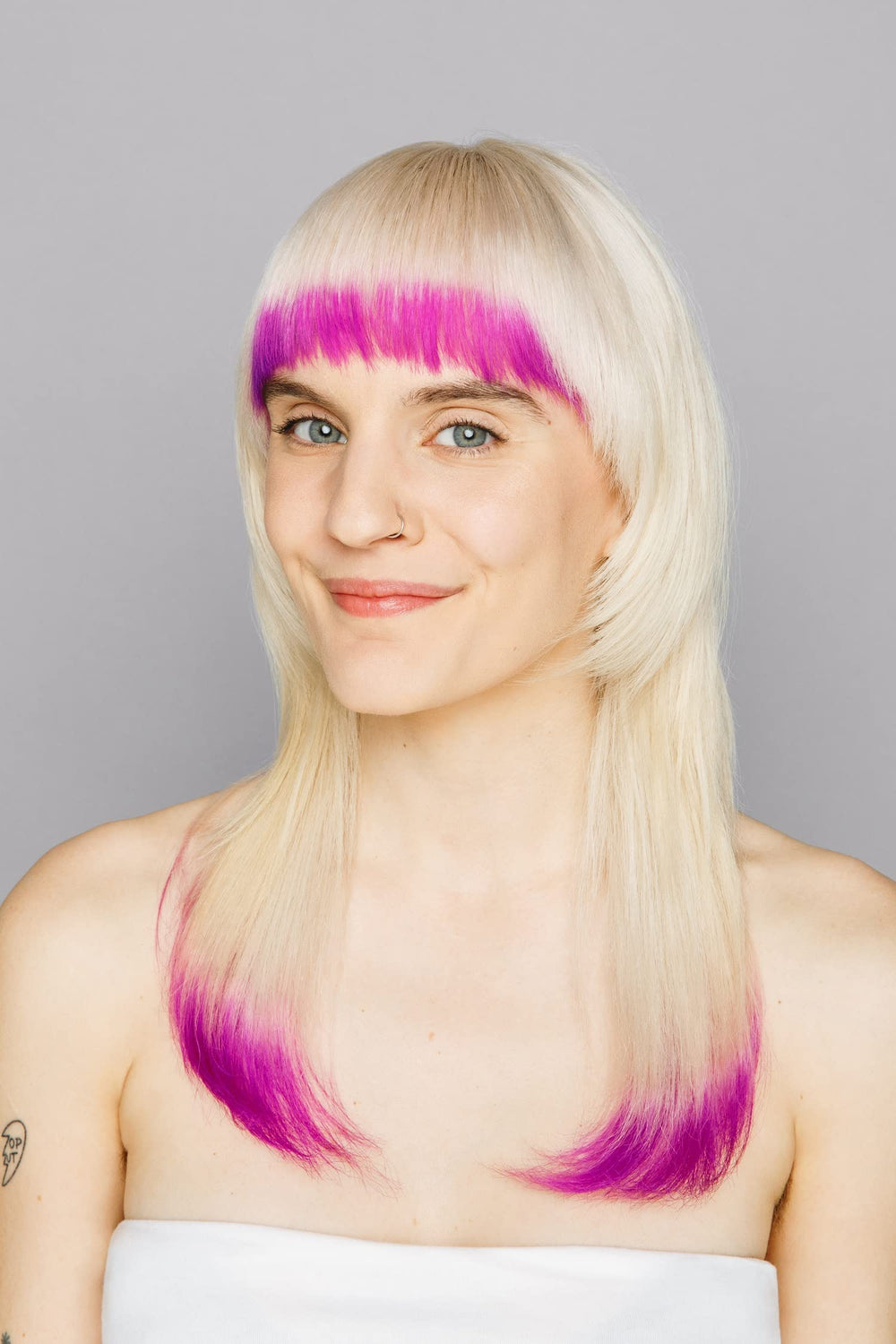 Good Dye Young teinte temporaire violet — application vive qui s estompe avec les lavages