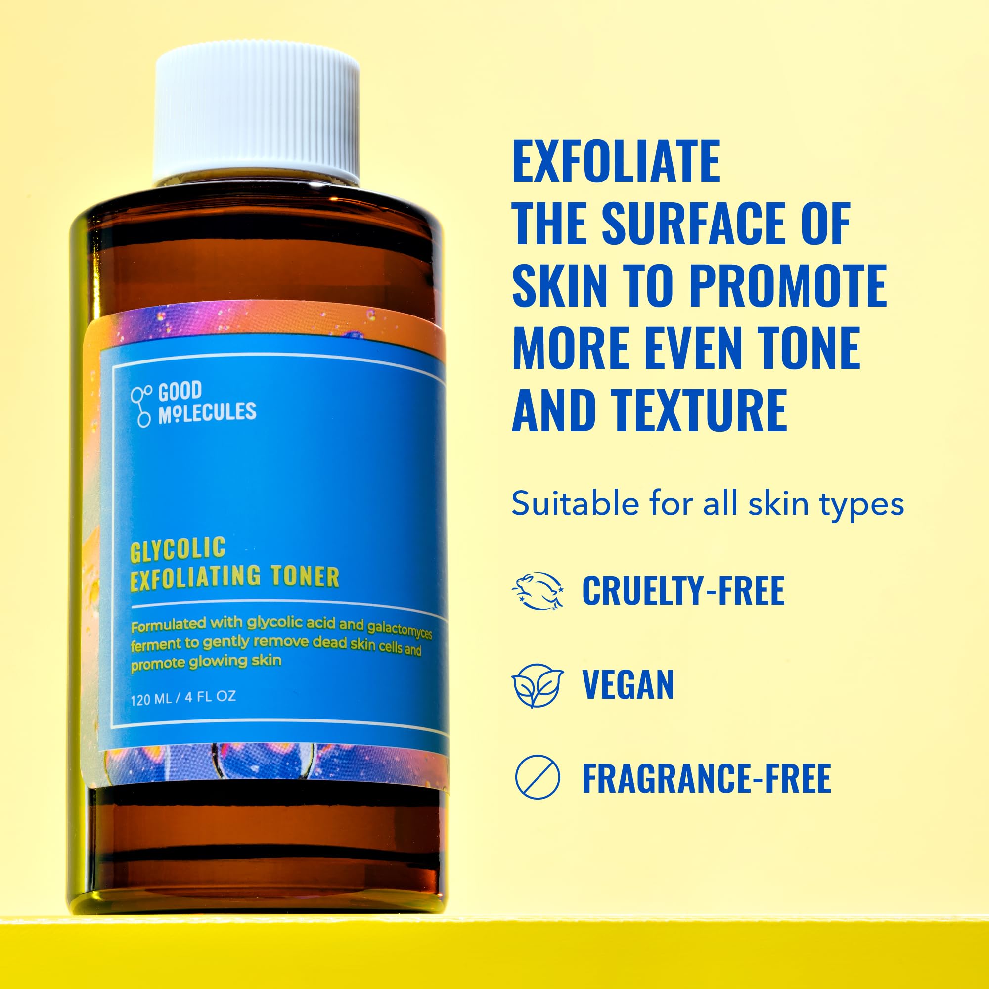 Good Molecules Toner, application dans les mains pour une absorption douce.