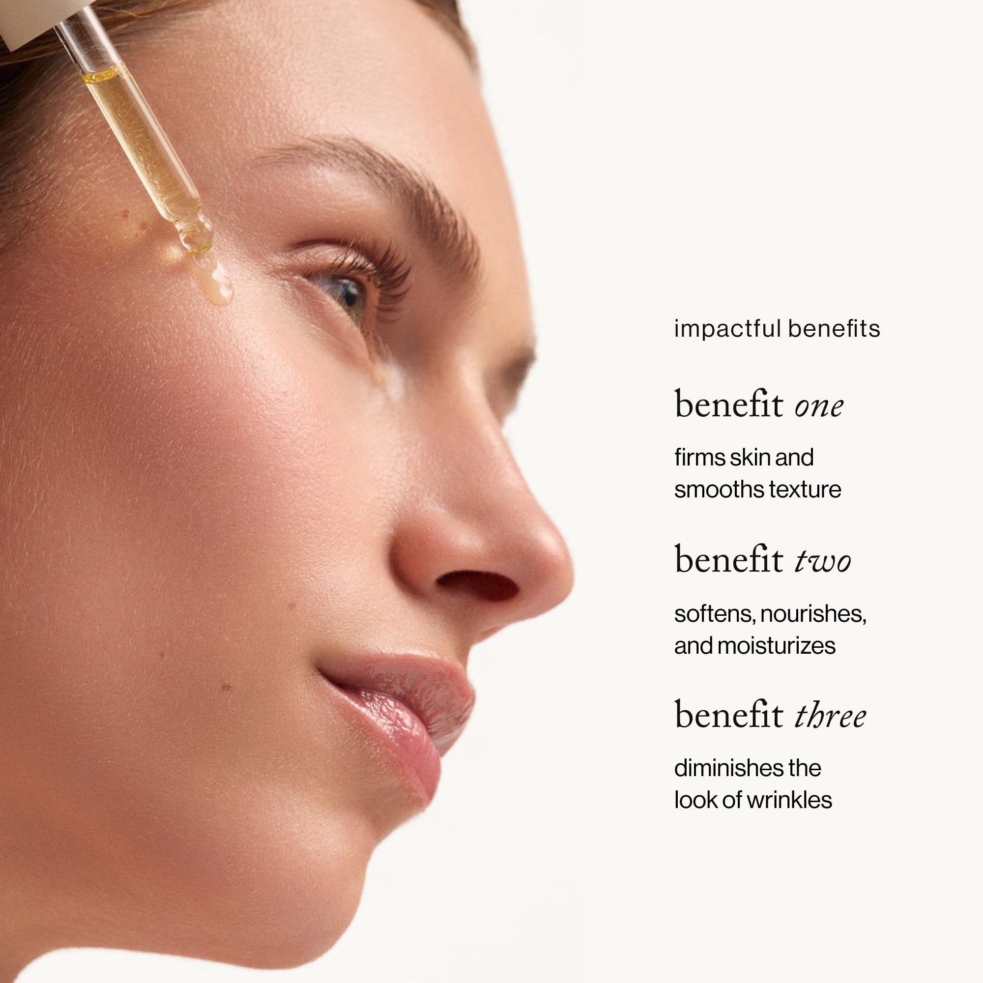 Gouttes goop Nutrient Face Oil sur la paume, diffusion rapide et nourrissante.