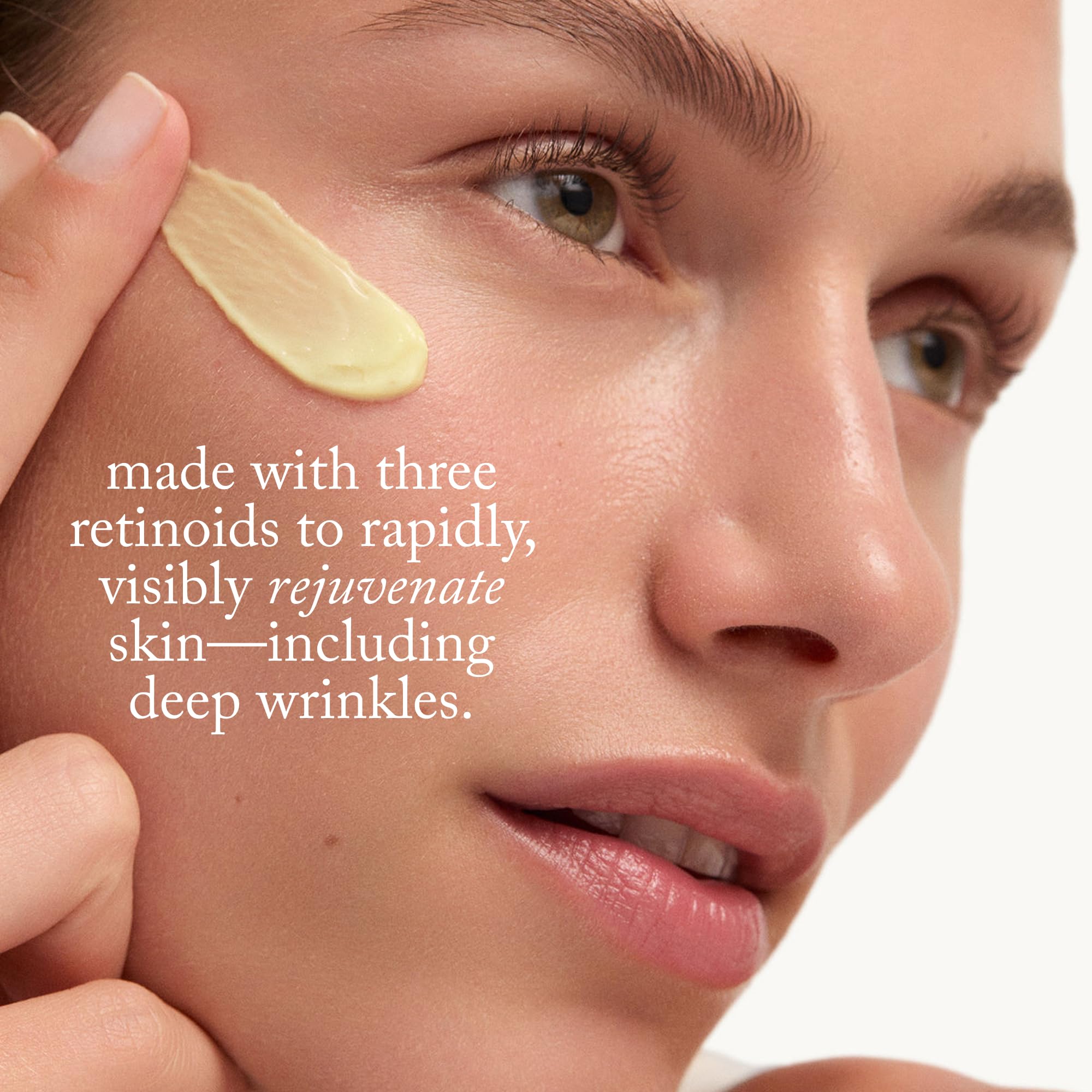 Texture fluide Goop 3x Retinol pour une application douce et hydratante.