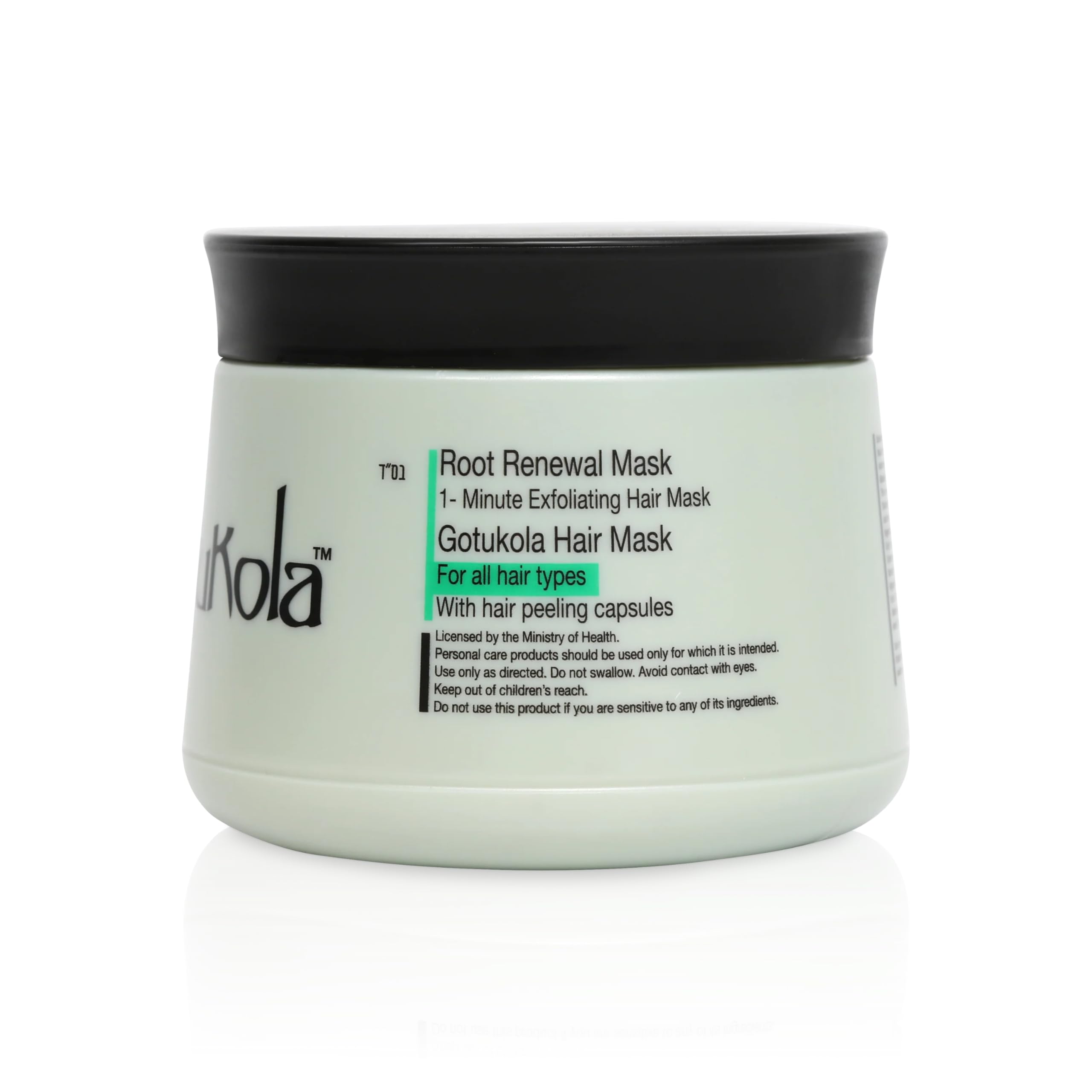 Texture crème Gotukola sur cheveux humides, sensation veloutée.