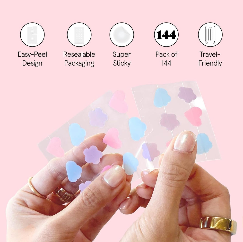 Patch hydrocolloïde invisible Grace & Stella sur peau, usage quotidien discret