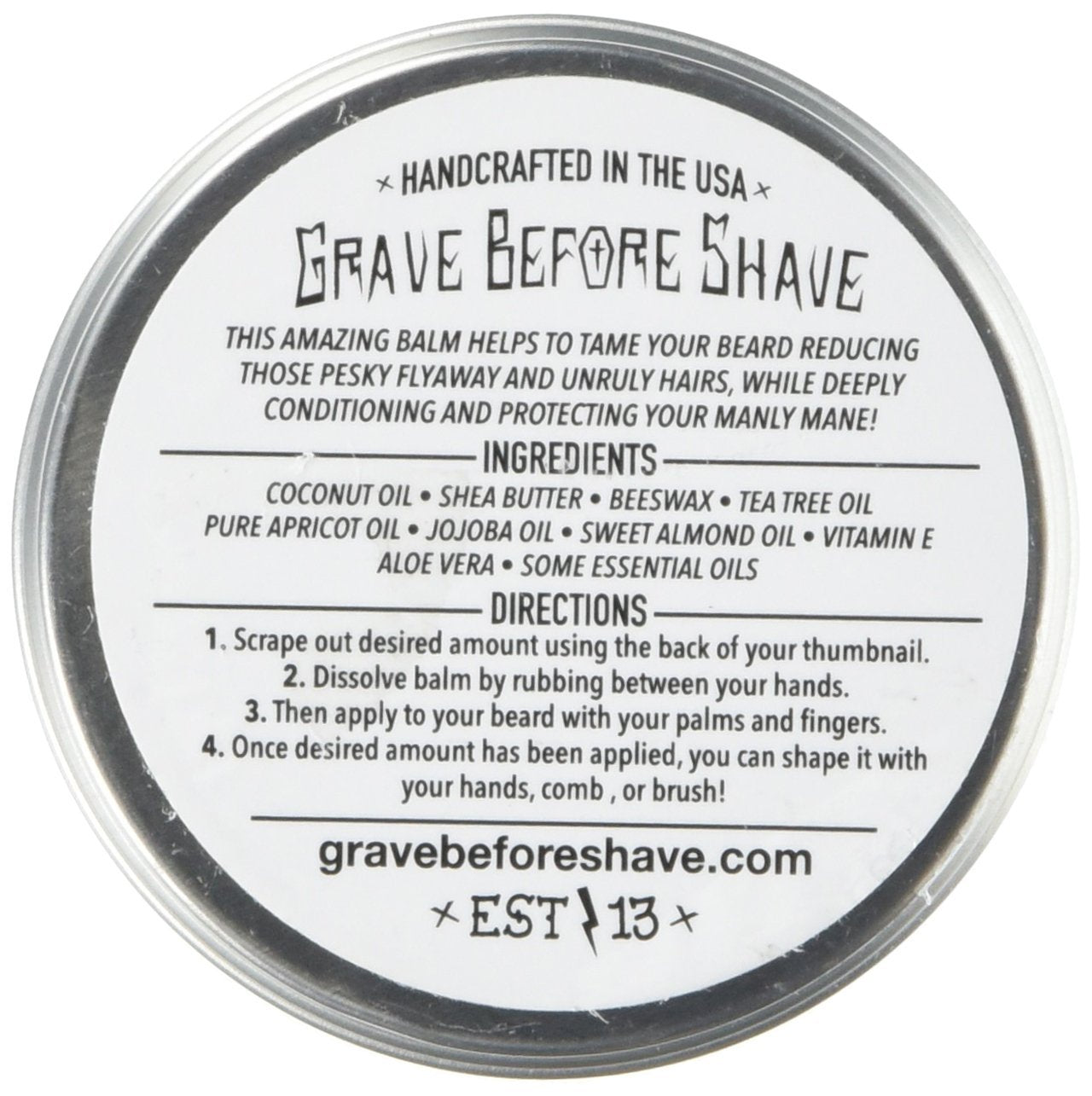 Texture du baume Grave Before Shave, application facile et hydratation durable pour la barbe.