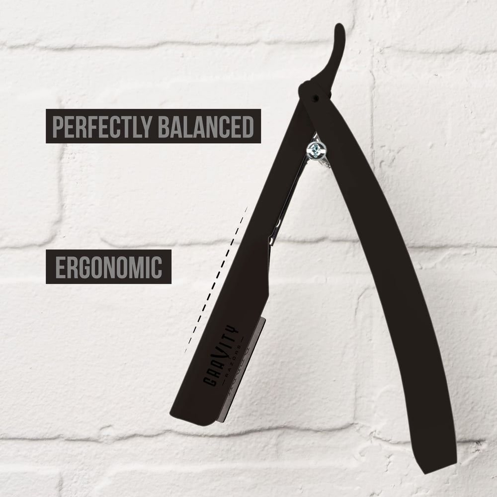 GRAVITY RAZORS insert acier inox pour un chargement des lames fluide.