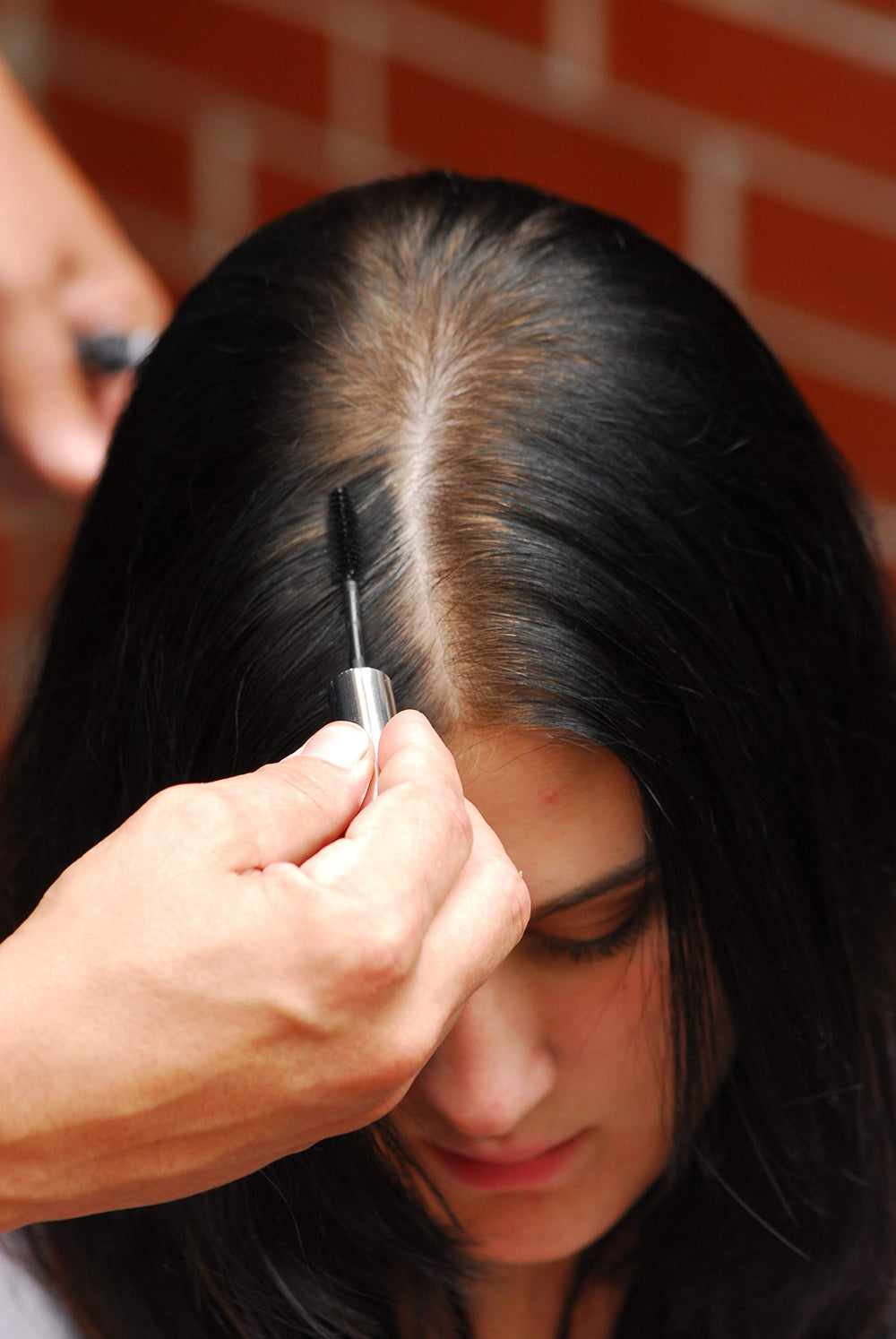 Greyfree Mascara Delimitation Ligne Cheveux Noir sublime les contours.