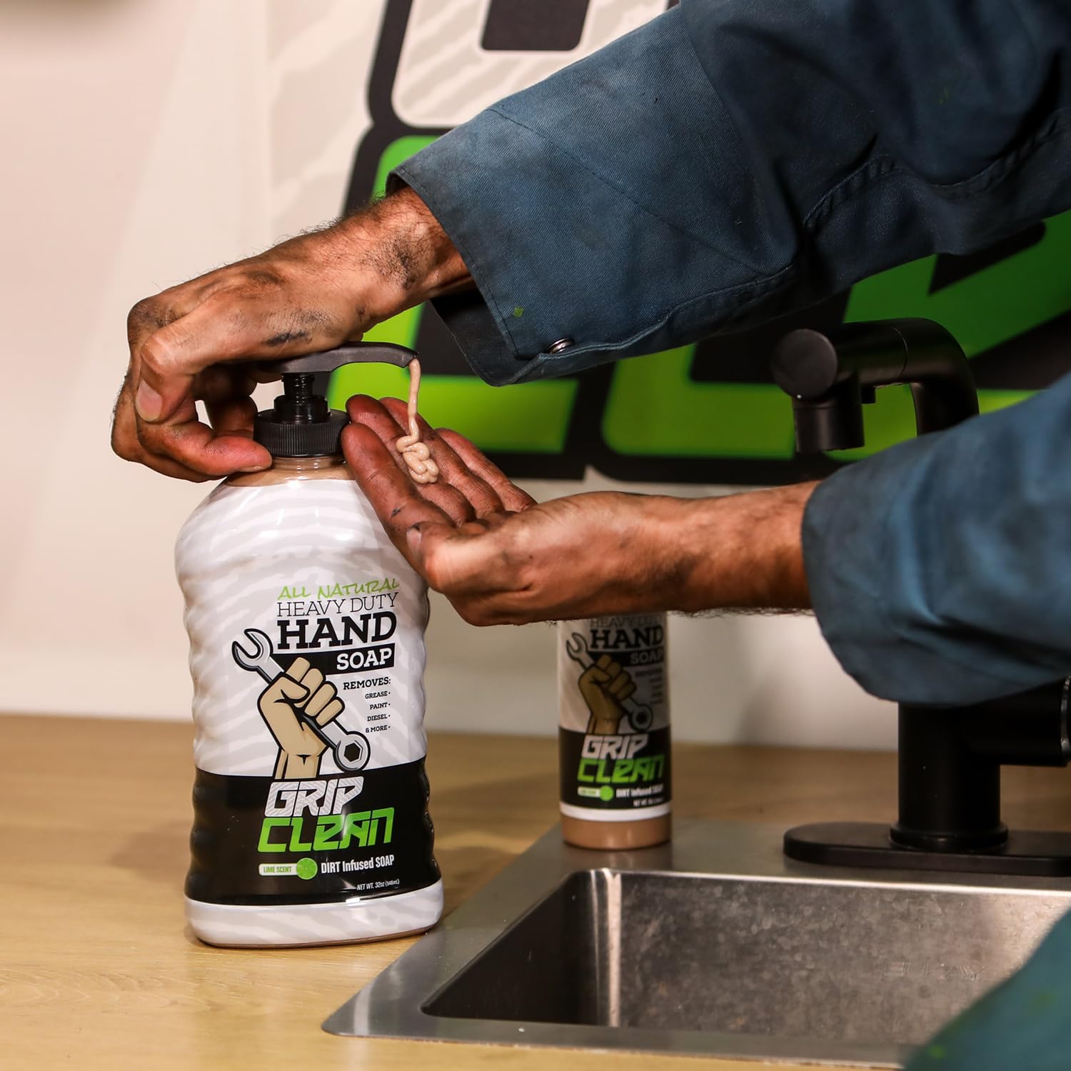 Ambiance d’atelier robuste adaptée à un usage industriel avec Grip Clean.