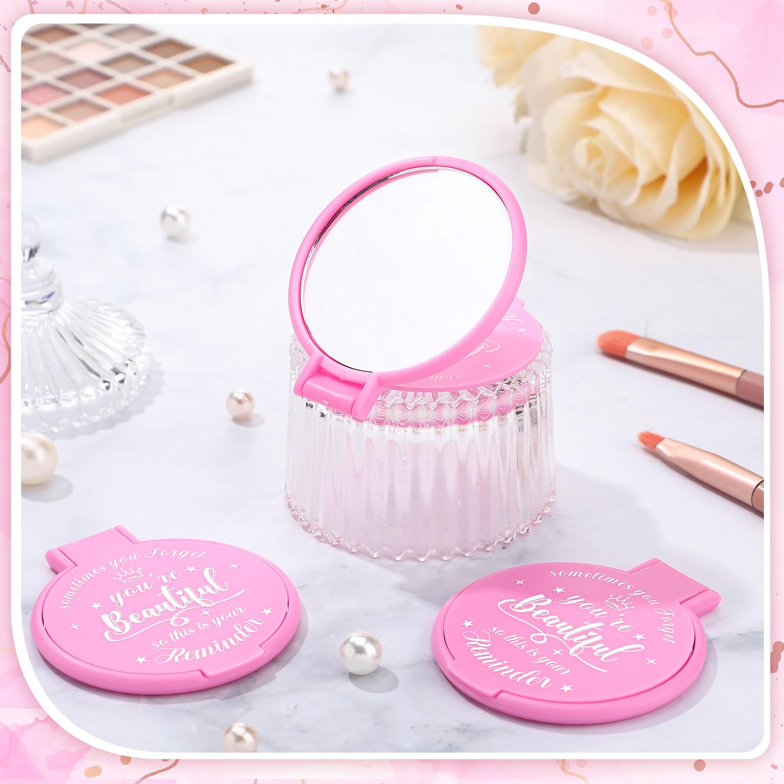 Idée cadeau Saint-Valentin: miroir pratique et motif inspirant.